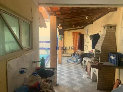 Casa com 3 Quartos à venda, 195m² no Itaperi, Fortaleza