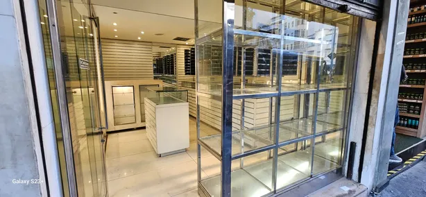 Ponto Comercial para alugar, 20m² no Copacabana, Rio de Janeiro
