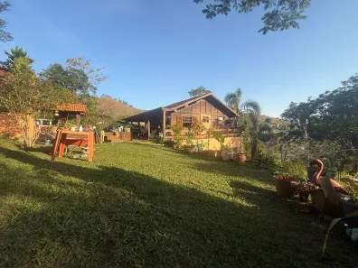 Casa com 2 Quartos à venda, 500m² no Itaipava, Petrópolis