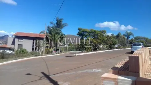 Lote/Terreno à venda, 808m² no Balneário Água Limpa, Nova Lima