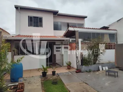 Casa com 3 Quartos à venda, 232m² no Vila Jardini, Sorocaba