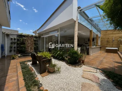 Sobrado com 4 Quartos à venda, 378m² no Tabuleiro, Matinhos
