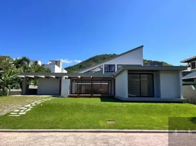 Casa de Condomínio com 3 Quartos à venda, 282m² no Rio Tavares, Florianópolis