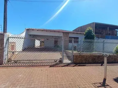 Casa com 3 Quartos à venda, 152m² no Califórnia, Londrina