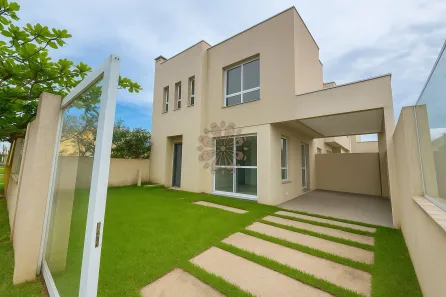 Sobrado com 2 Quartos à venda, 79m² no Guaratuba, Guaratuba