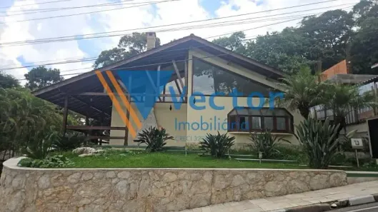 Casa de Condomínio com 3 Quartos para alugar, 330m² no Arujázinho IV, Arujá