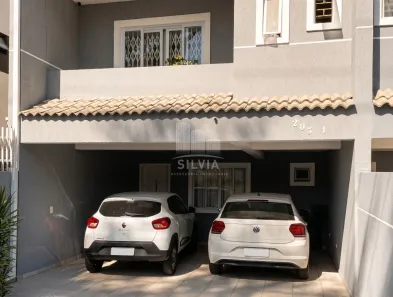 Sobrado com 3 Quartos à venda, 153m² no Novo Mundo, Curitiba