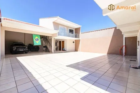 Casa com 4 Quartos à venda, 389m² no Lindóia, Curitiba