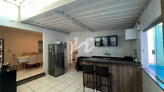 Casa com 3 Quartos à venda, 243m² no Granada, Uberlândia
