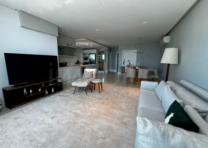 Apartamento com 3 Quartos à venda, 130m² no Centro, Balneário Camboriú