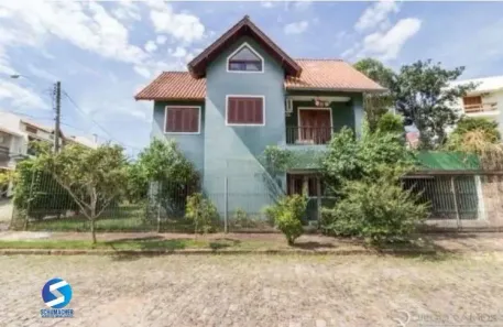 Casa com 4 Quartos à venda, 220m² no Espírito Santo, Porto Alegre
