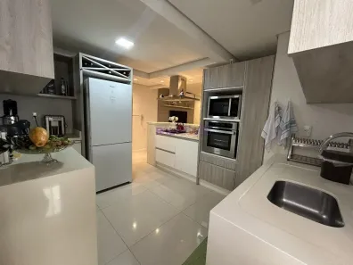 Apartamento com 3 Quartos à venda, 90m² no Balneário, Florianópolis