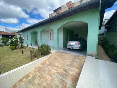 Casa com 4 Quartos à venda, 300m² no Parque Riacho das Pedras, Contagem