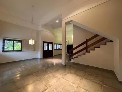 Casa de Condomínio com 3 Quartos para alugar, 250m² no Vila Oliveira, Mogi das Cruzes