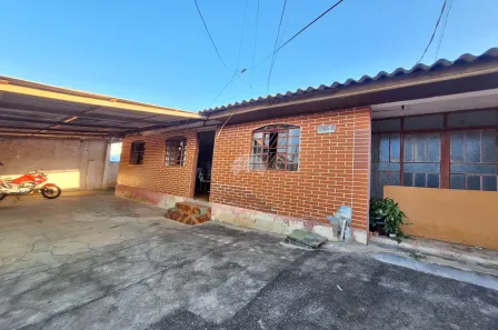 Casa com 3 Quartos à venda, 200m² no São Dimas, Colombo