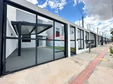 Casa com 3 Quartos para alugar, 138m² no Jardim Tropical, Cuiabá