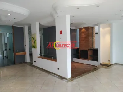 Sobrado com 5 Quartos para alugar, 386m² no Jardim Maia, Guarulhos
