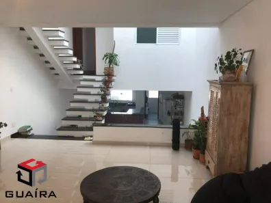 Sobrado com 4 Quartos à venda, 242m² no Vila Pinheirinho, Santo André