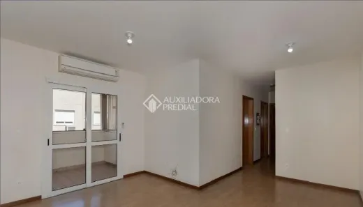 Apartamento com 2 Quartos à venda, 68m² no Jardim Itu, Porto Alegre