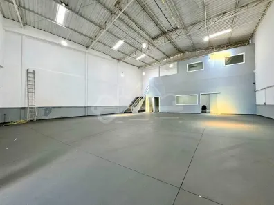 para alugar, 360m² no Venda Nova, Belo Horizonte