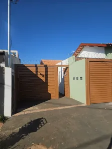 Casa de Condomínio com 2 Quartos à venda, 45m² no Loteamento Bela Laguna, Campo Grande