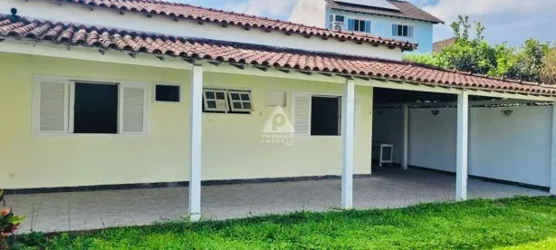 Casa de Condomínio com 3 Quartos à venda, 200m² no Vargem Pequena, Rio de Janeiro