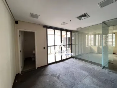 Sala Comercial para alugar, 115m² no Vila Olímpia, São Paulo