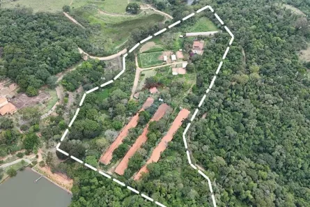 Fazenda/Sítio com 3 Quartos à venda, 250m² no Centro, Pedreira