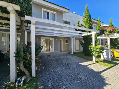 Sobrado com 3 Quartos à venda, 100m² no Capão Raso, Curitiba