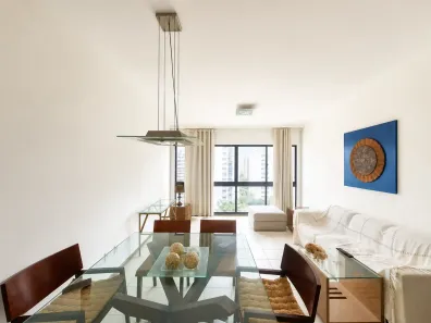 Apartamento com 2 Quartos para alugar, 87m² no Ponta Verde, Maceió