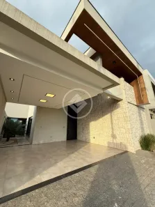 Casa de Condomínio com 3 Quartos à venda, 150m² no Cidade das Flores, Caldas Novas