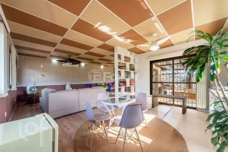 Casa com 5 Quartos à venda, 500m² no Chácara das Pedras, Porto Alegre