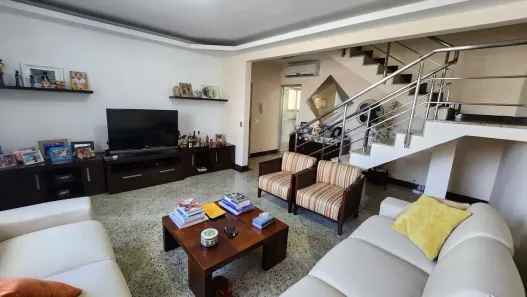 Casa de Condomínio com 4 Quartos à venda, 360m² no Vila da Penha, Rio de Janeiro