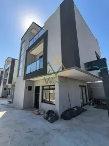 Sobrado com 3 Quartos à venda, 134m² no Hauer, Curitiba