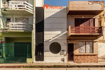 Prédio Comercial com 7 Quartos à venda, 200m² no Centro, Pelotas