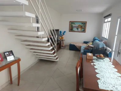 Sobrado com 4 Quartos à venda, 232m² no Interlagos, São Paulo