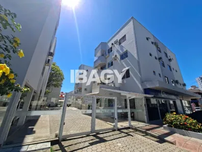 Apartamento com 3 Quartos para alugar, 74m² no Campinas, São José
