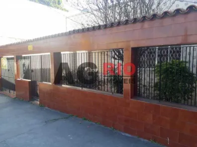 Casa com 3 Quartos à venda, 169m² no Tanque, Rio de Janeiro