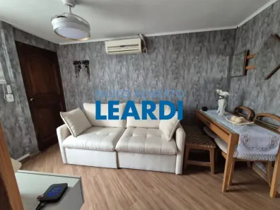 Apartamento com 3 Quartos à venda, 57m² no Conjunto Habitacional Presidente Castelo Branco, Carapicuíba