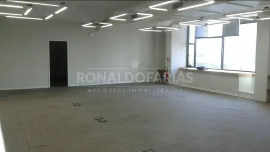 Imóvel Comercial à venda, 375m² no Cidade Monções, São Paulo