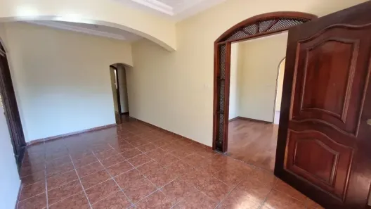 Casa com 3 Quartos à venda, 172m² no Jardim Satélite, São José dos Campos