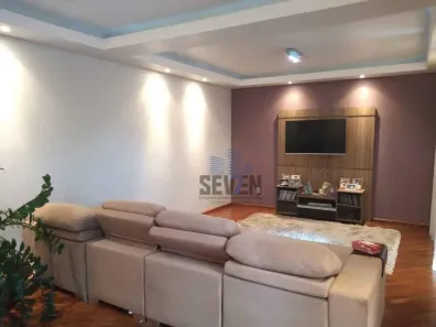 Sobrado com 3 Quartos à venda, 210m² no Vila Popular, Bauru
