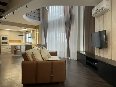 Apartamento com 2 Quartos para alugar, 124m² no Zona 07, Maringá