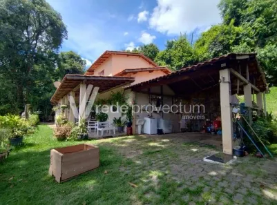Fazenda/Sítio com 3 Quartos à venda, 185m² no Parque Valinhos, Valinhos