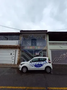 Casa com 2 Quartos para alugar, 80m² no Vila Virgínia, Itaquaquecetuba