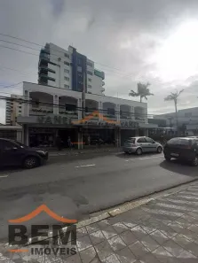 Casa com 4 Quartos para alugar, 250m² no Centro, Itajaí
