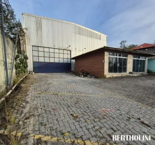 Galpão/Depósito/Armazém para alugar, 700m² no Casa da Lua, Resende