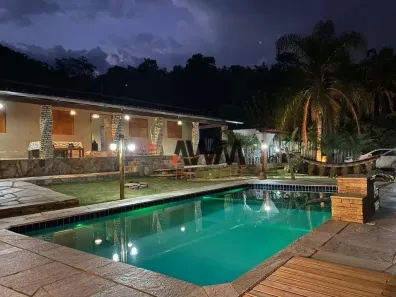 Fazenda/Sítio com 5 Quartos à venda, 200m² no Pirenópolis, Pirenópolis