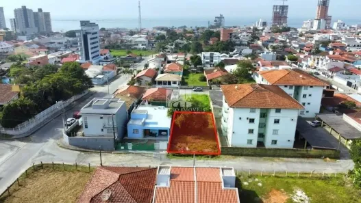 Lote/Terreno à venda, 311m² no Centro, Barra Velha