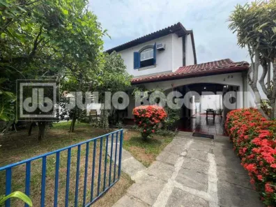 Casa de Condomínio com 4 Quartos à venda, 273m² no Jacarepaguá, Rio de Janeiro